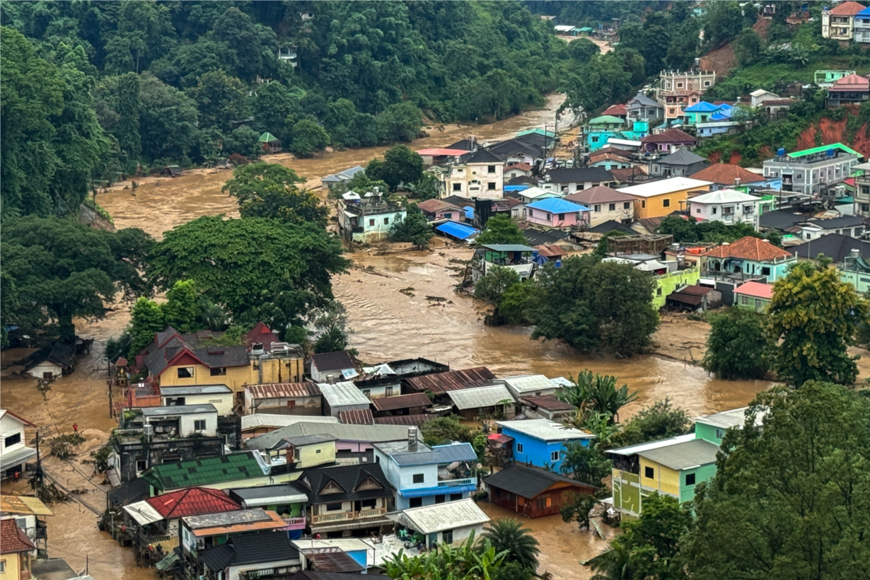 Thái Lan tiếp tục cảnh báo bão đổ bộ gây mưa lớn, lũ quét và lở đất (18/09/2024)